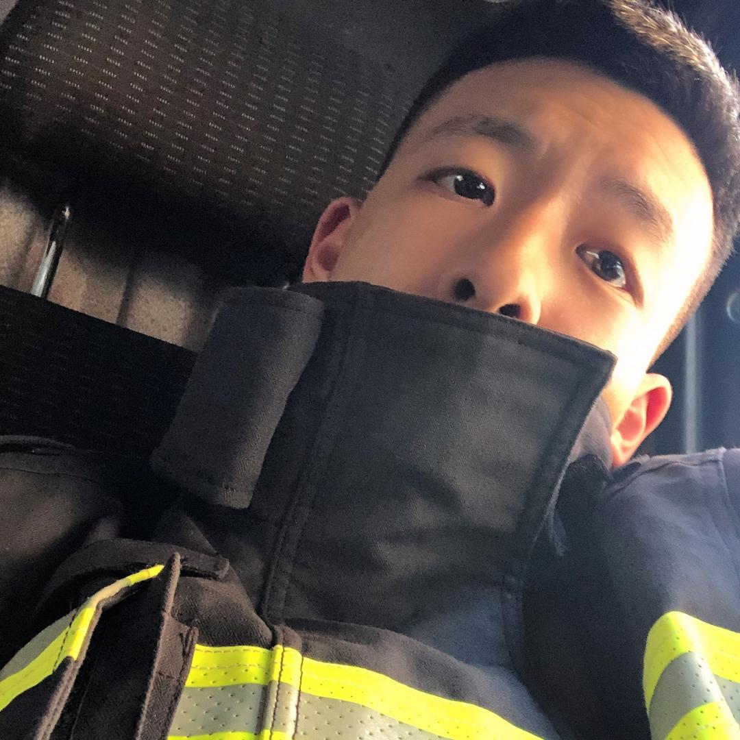 👨🏽‍🚒