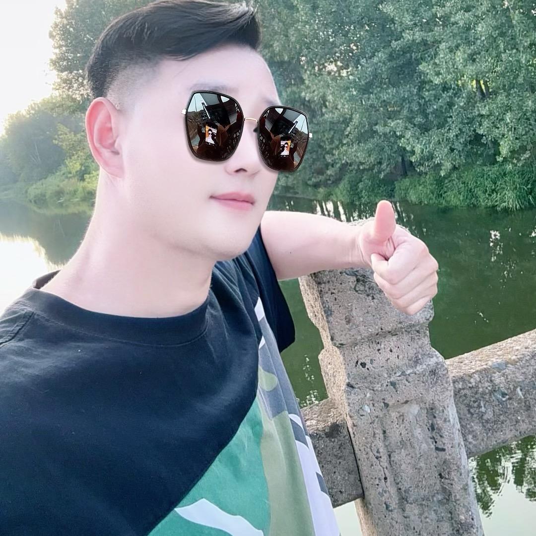 洪泽湖畔大明哥哥