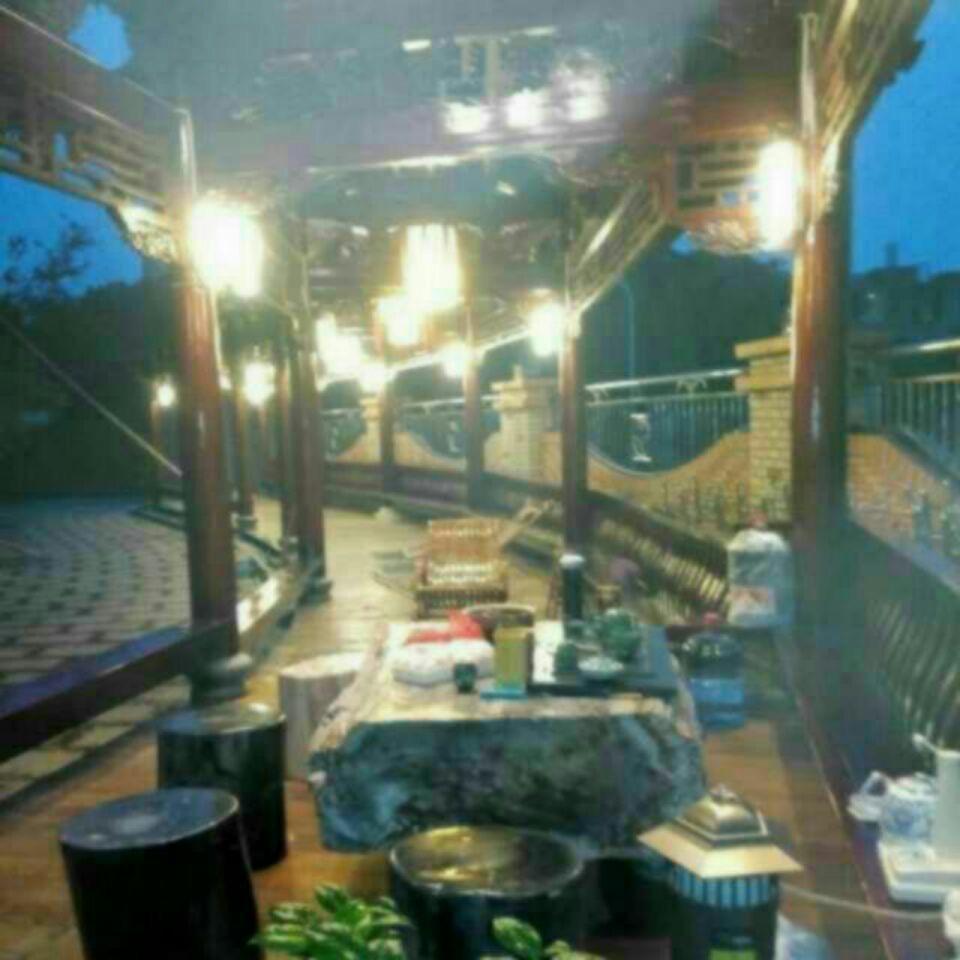 雨少