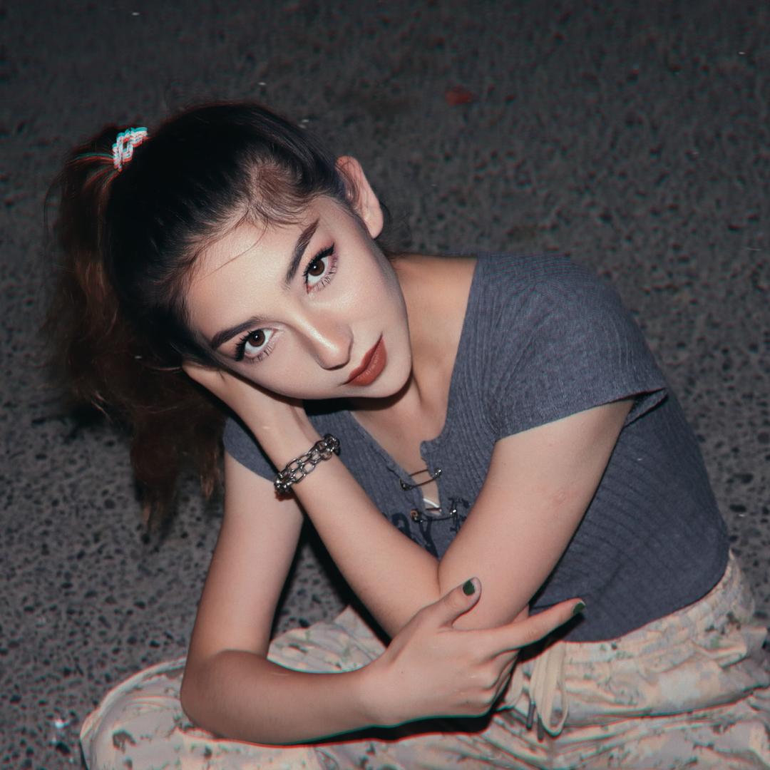 娜依
