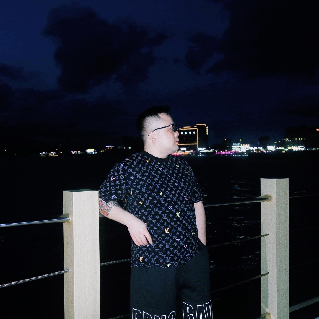 老万呦呦