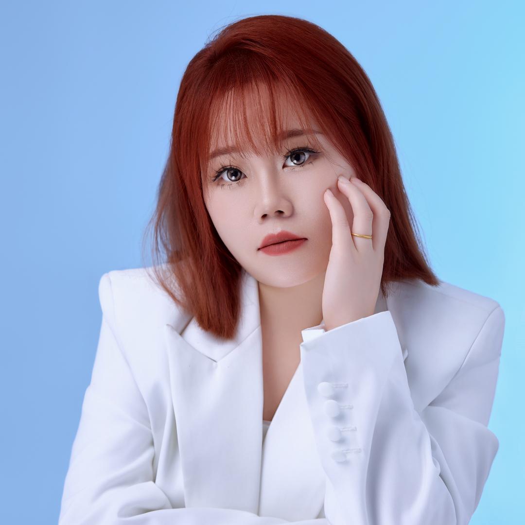 巴东-ELSA艾纱新娘-向瑶