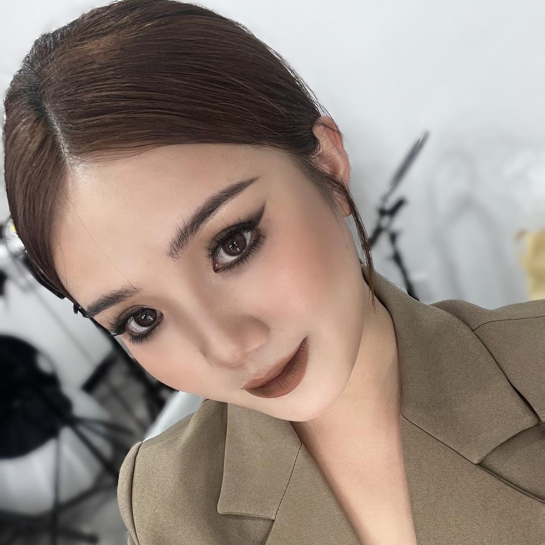 来宾化妆造型 伊伊～