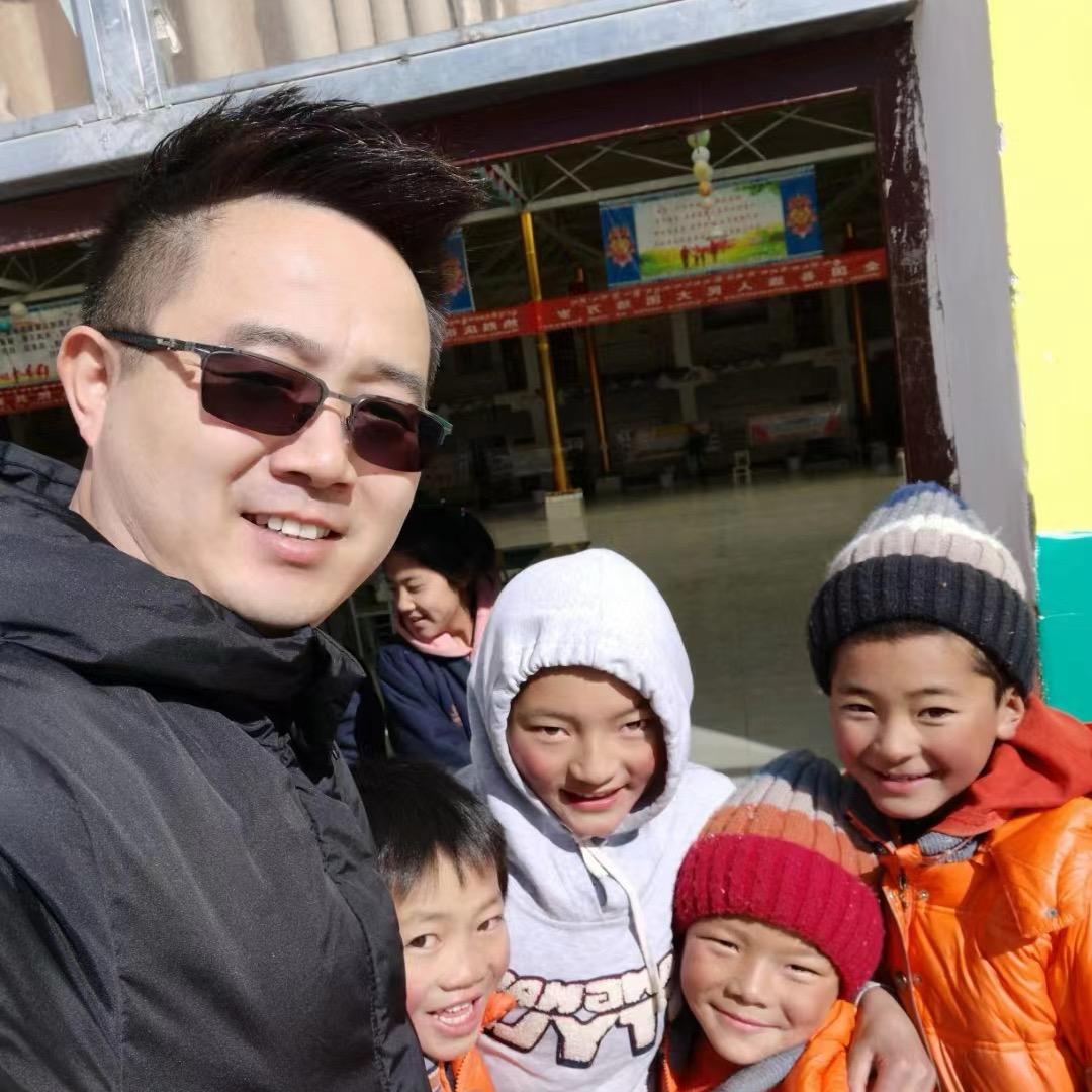 烛光-波哥@抖音