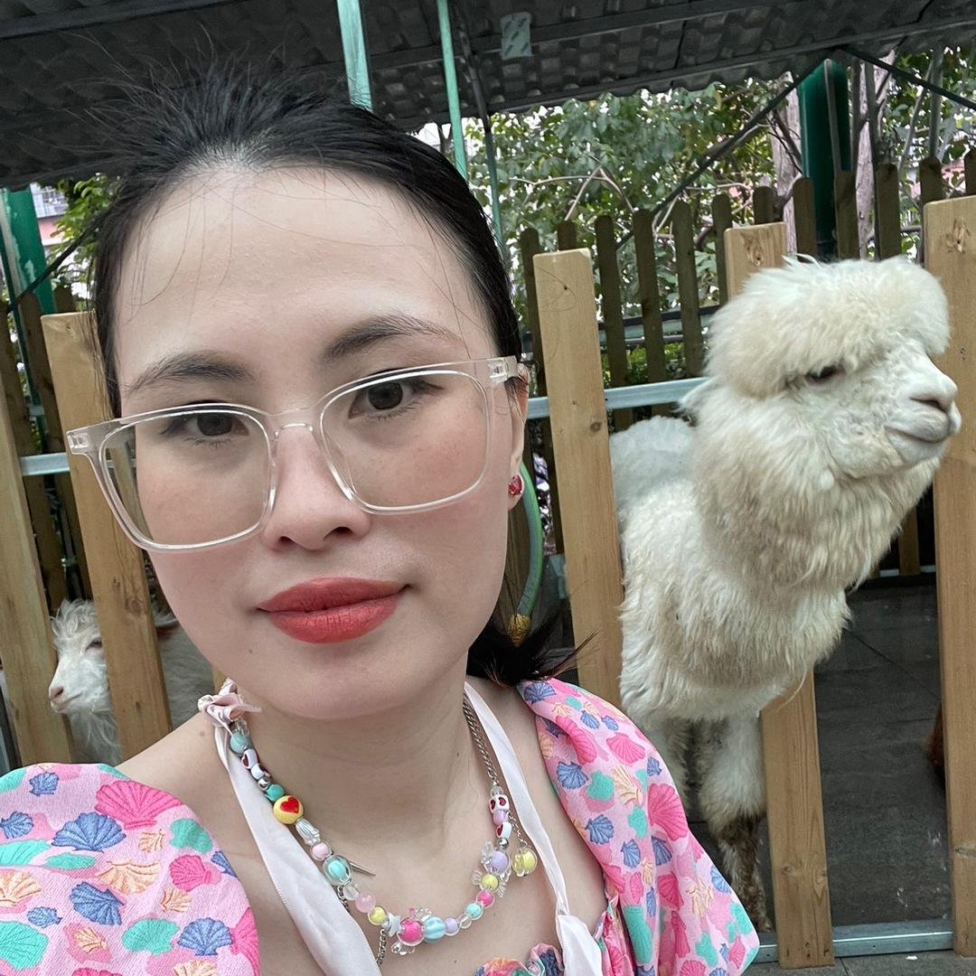 许属属