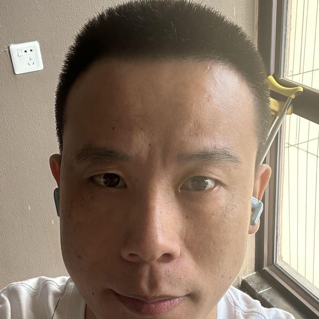 卖女孩的小男孩