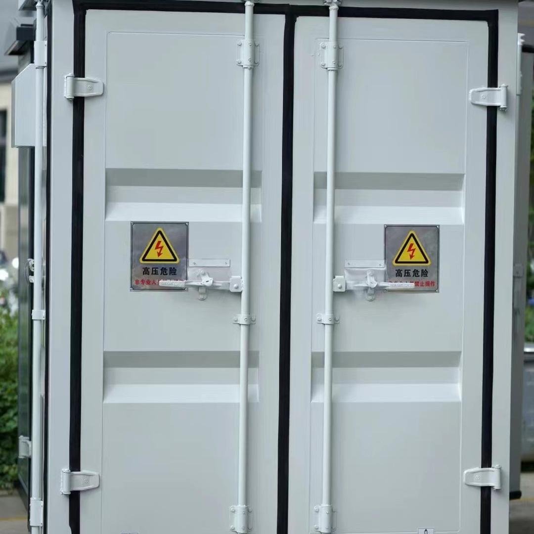 我骑母老虎逛街