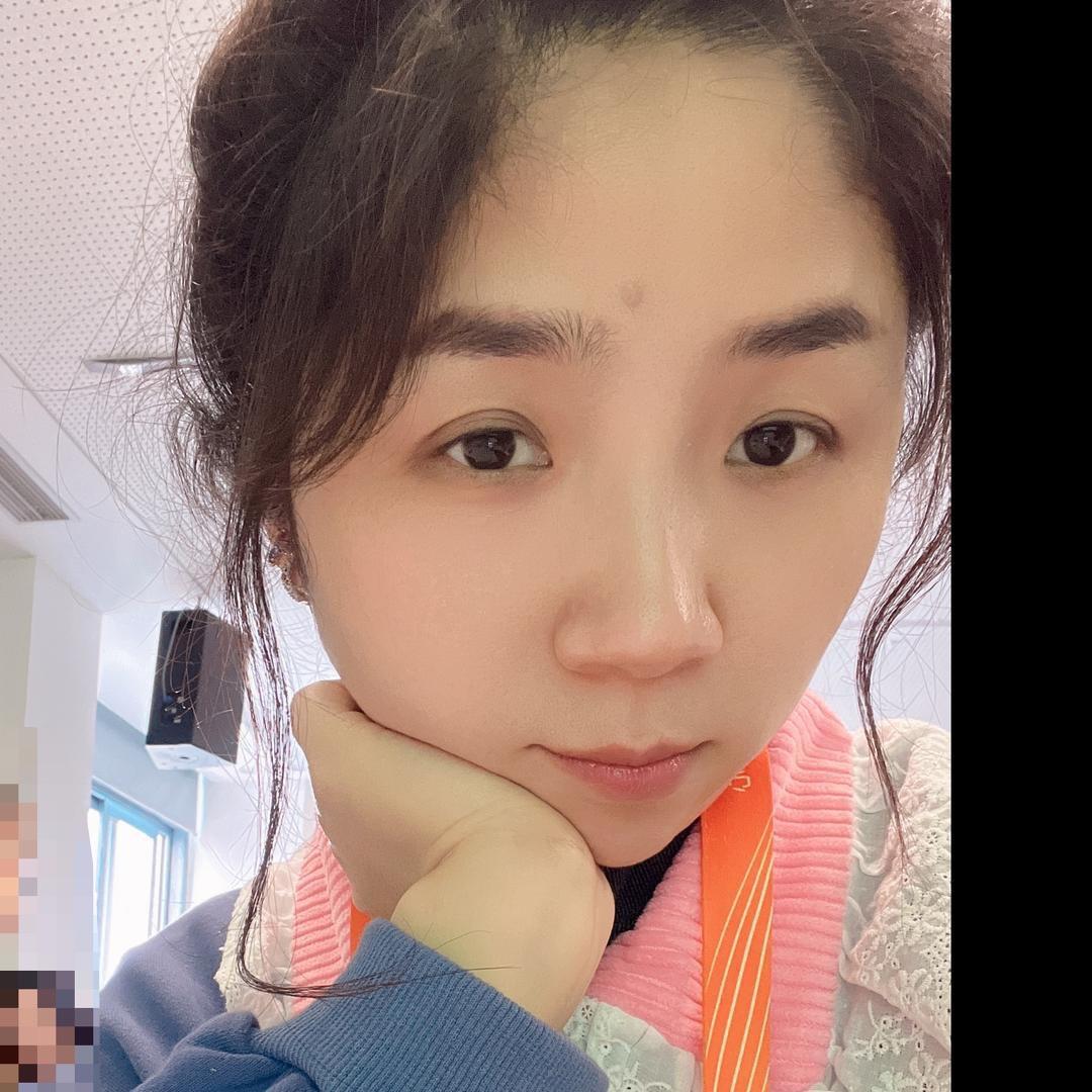 是小露吖🌷