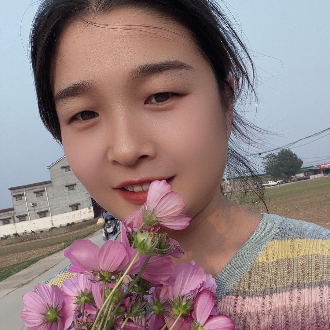 黄英