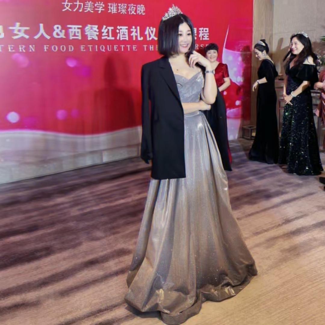 五姑娘微醺小酒馆