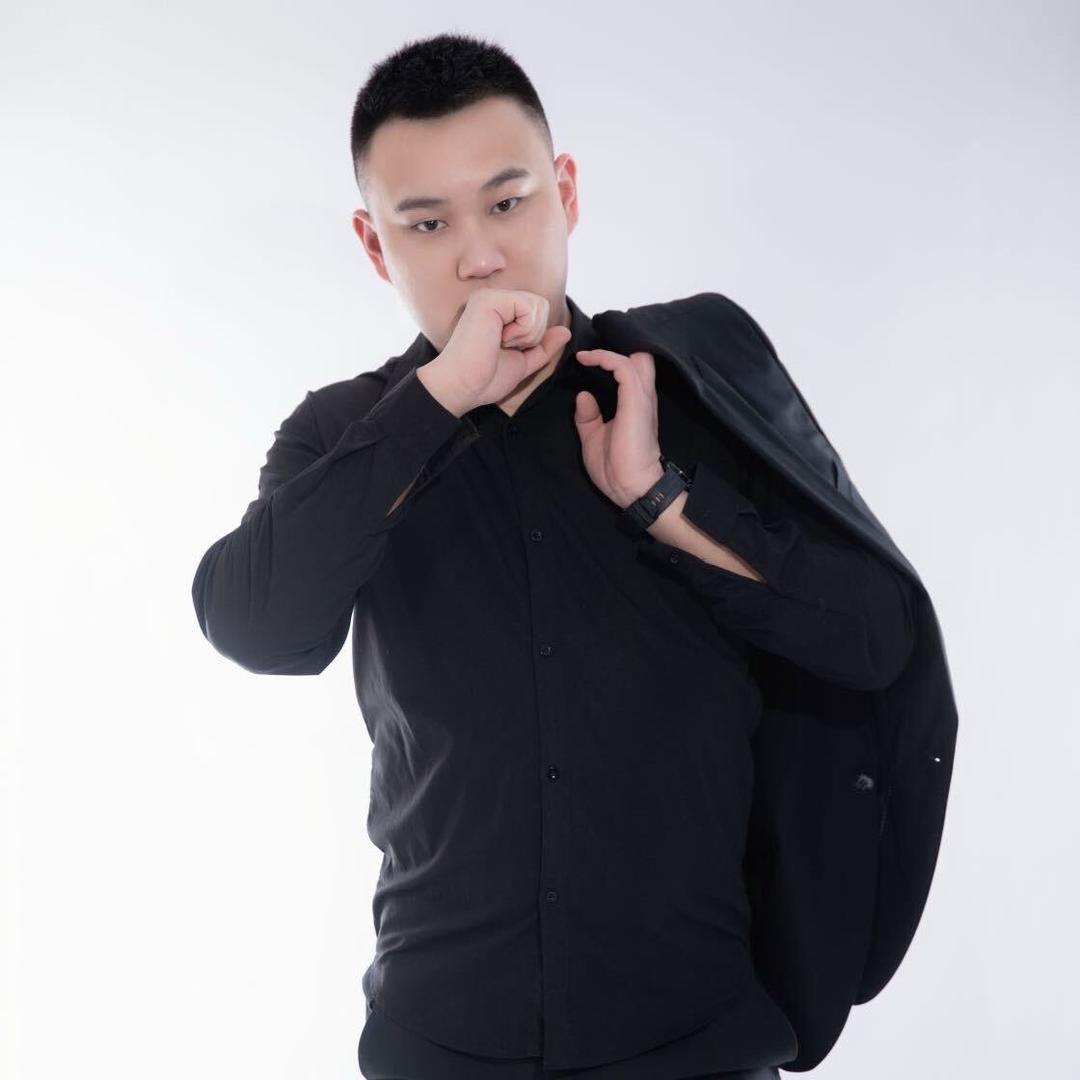 村头刺客🥷小张