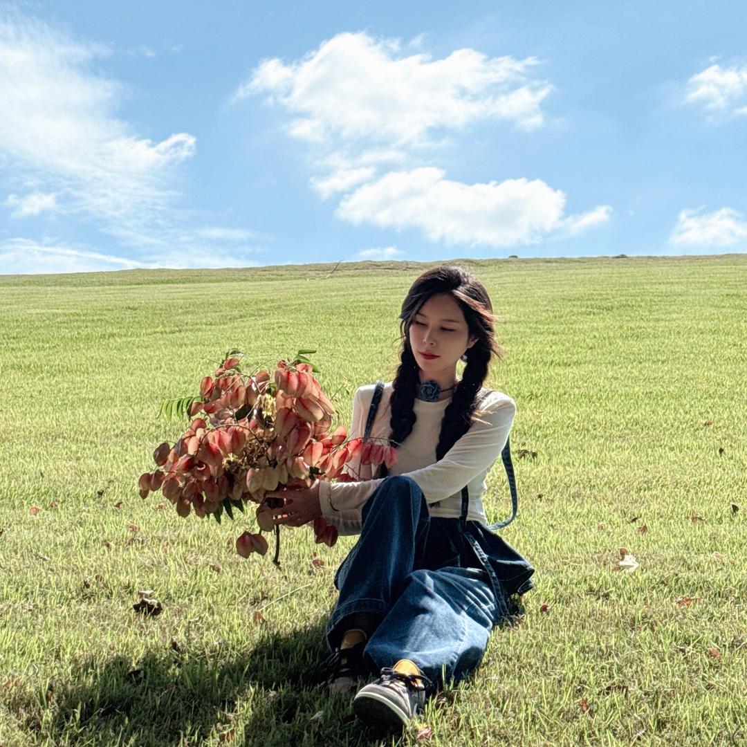 🦋低眉淺笑🎗️