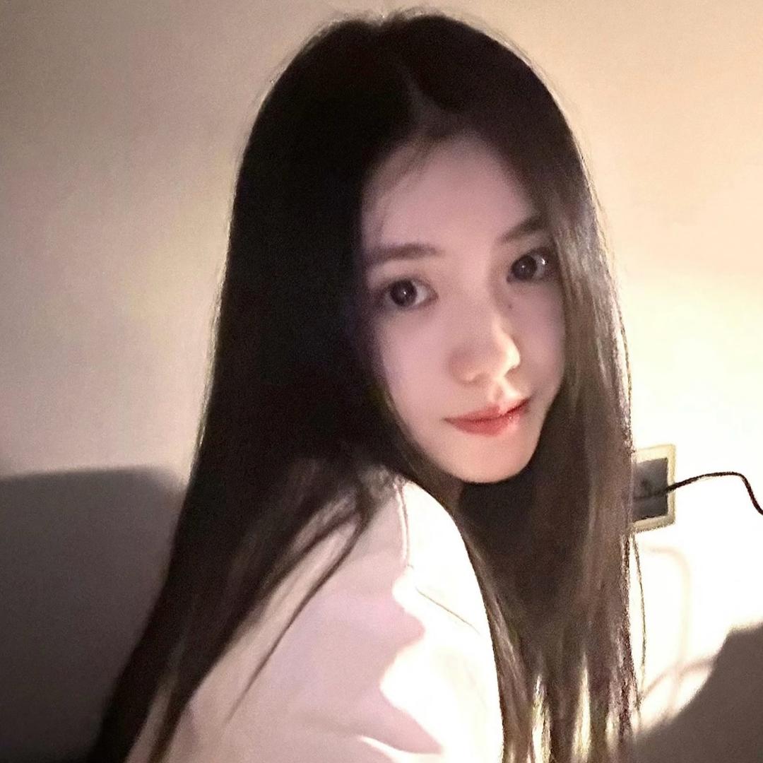 喵喵爱倒立