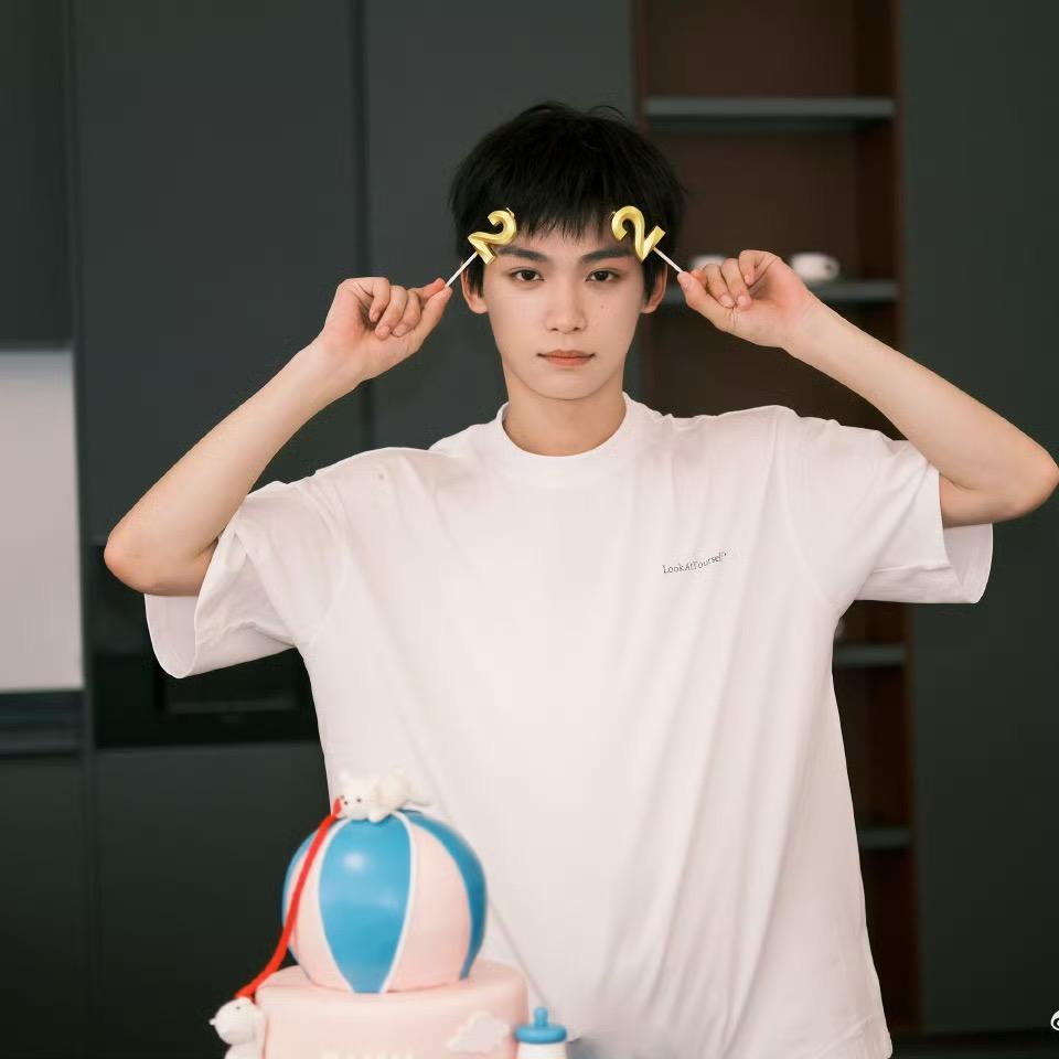 小虾仔