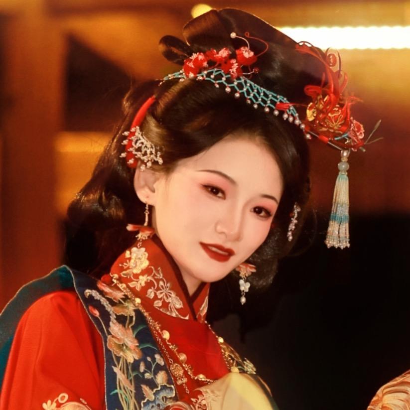 汉服换万物的造型师-林霜