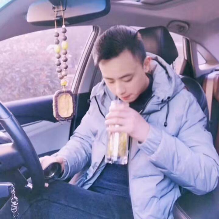 生活不过一杯酒