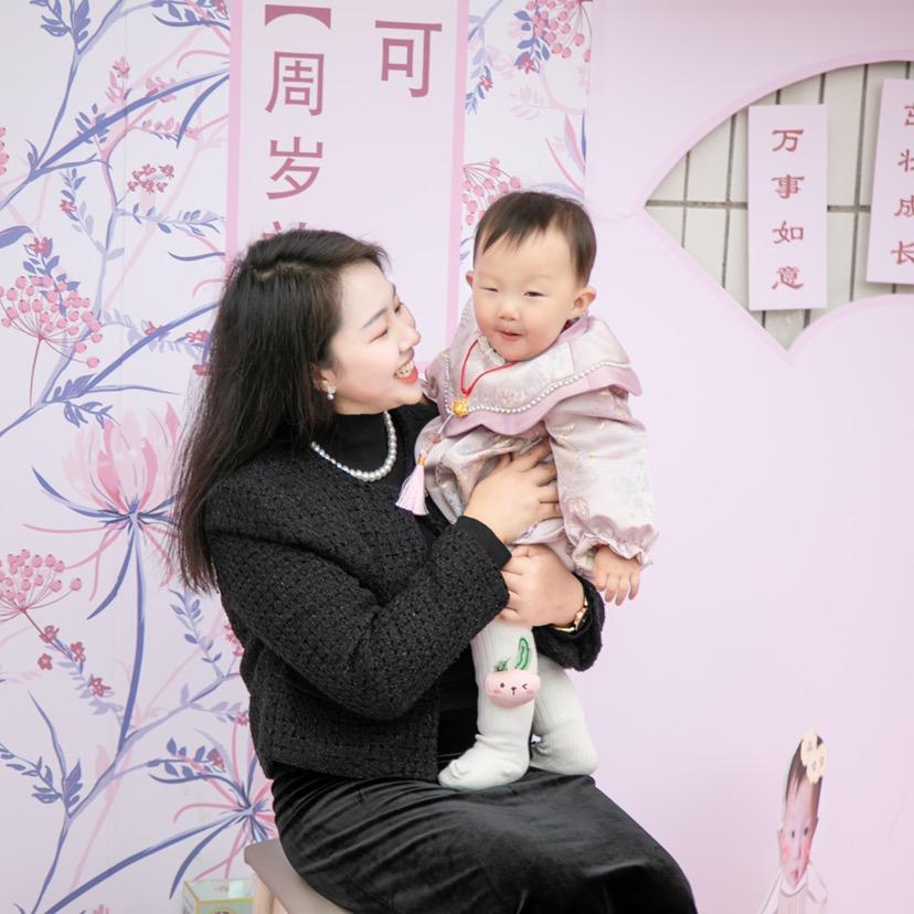 Yiko妈咪🍬🍭🍬