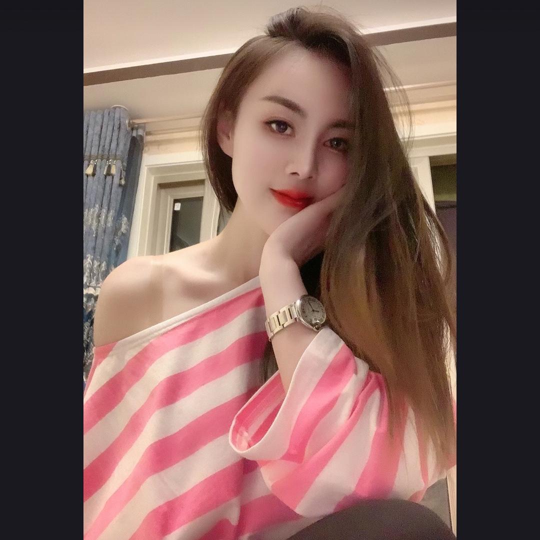 夏夏👗👚