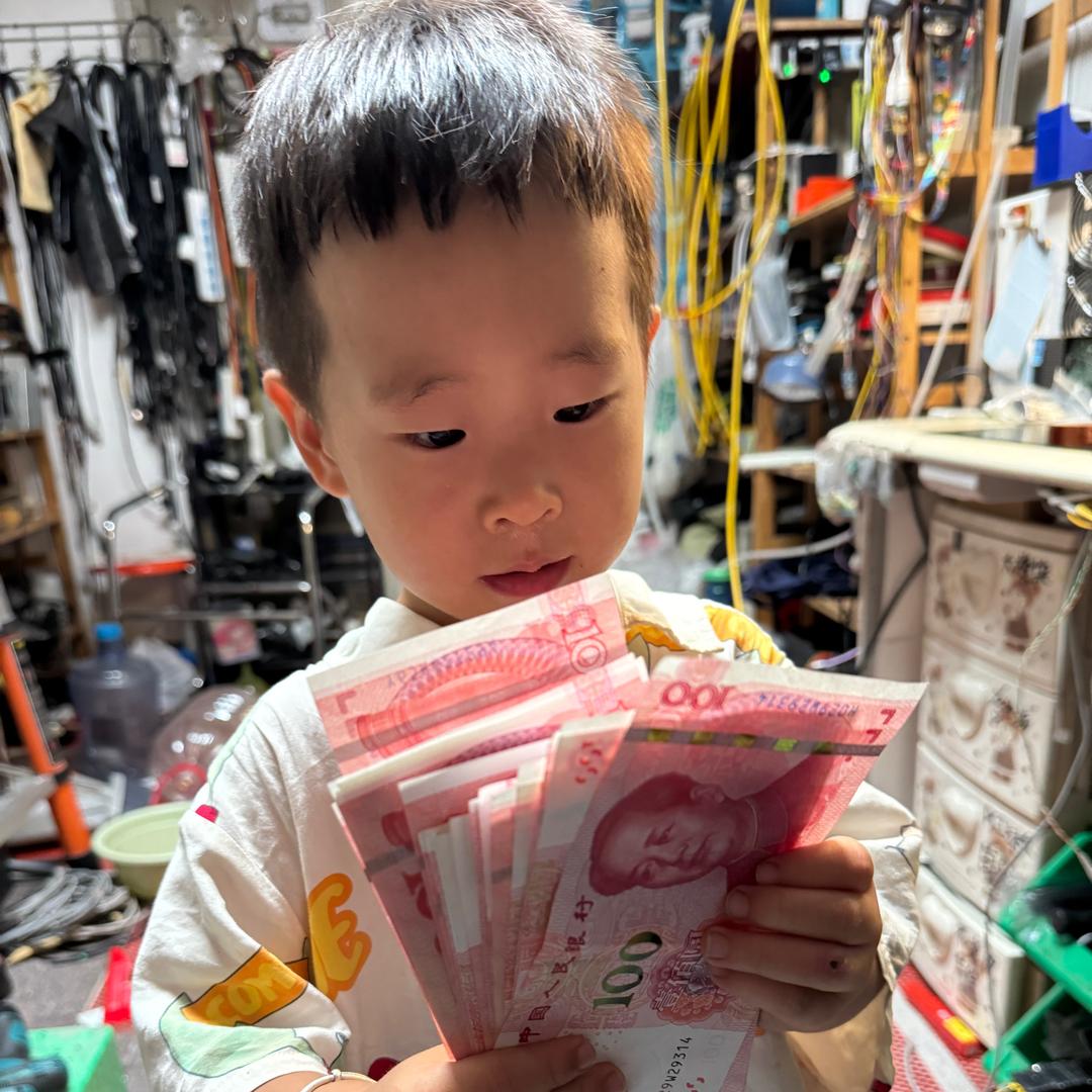 弱电.小王
