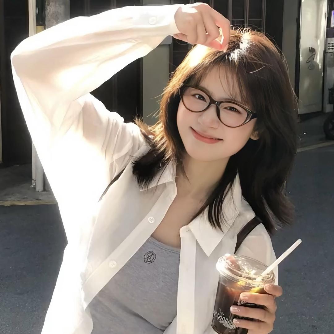 柚柚爱穿搭