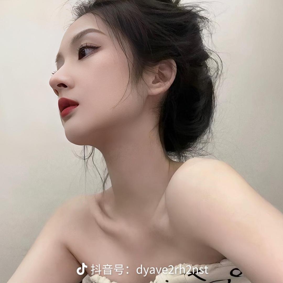 浅浅的微笑🙂️