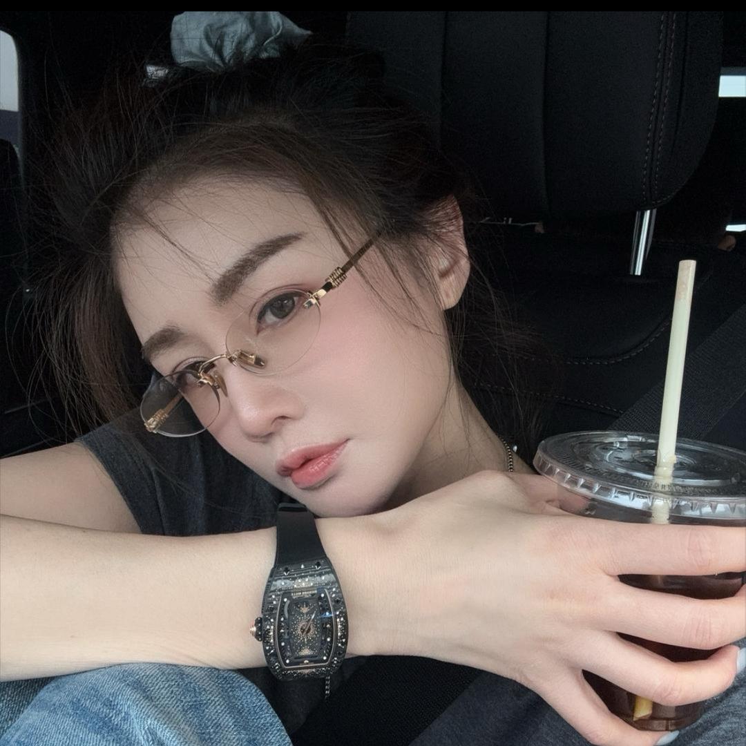 朴夫人（精品小衣橱）