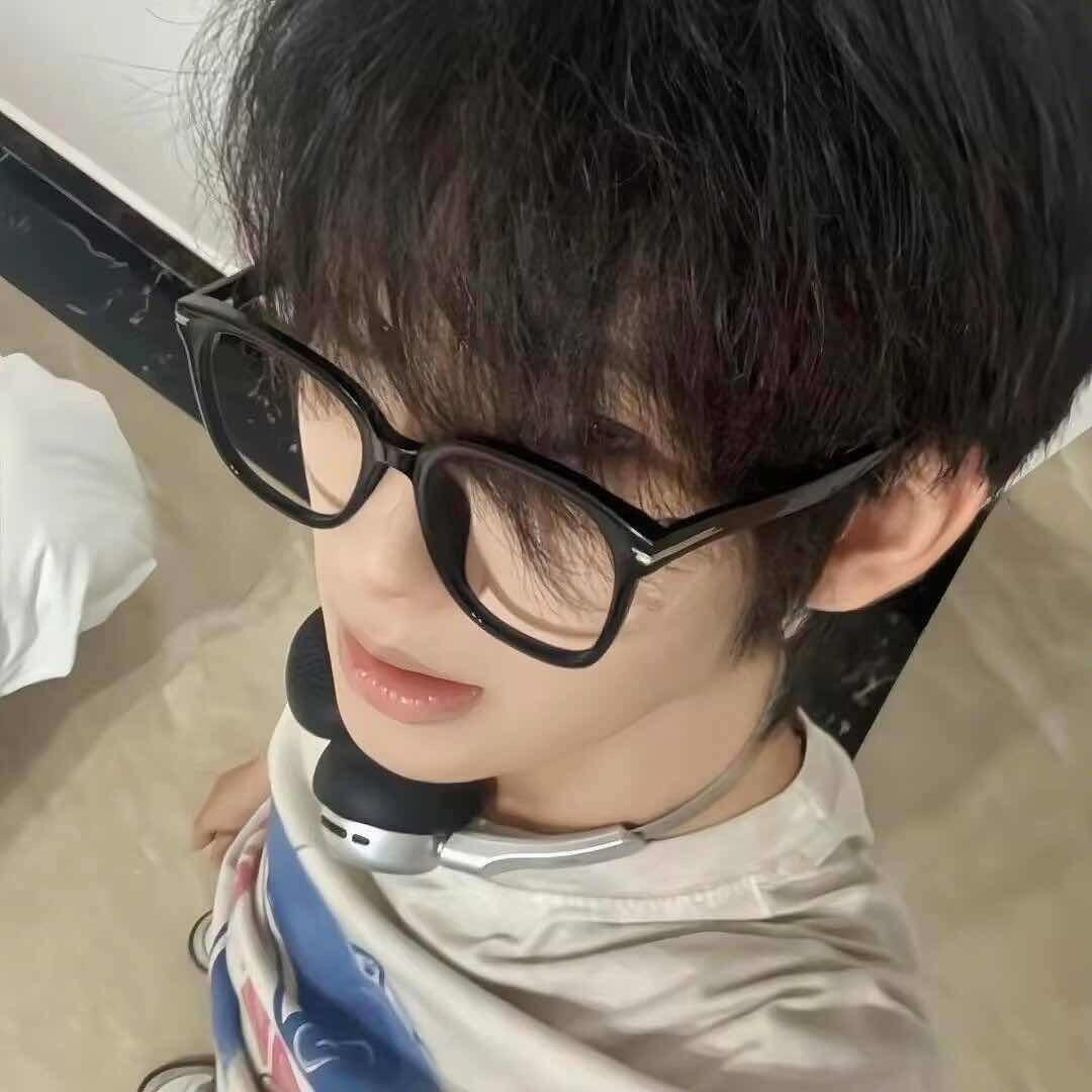 吃菠萝差点被芒果踹死