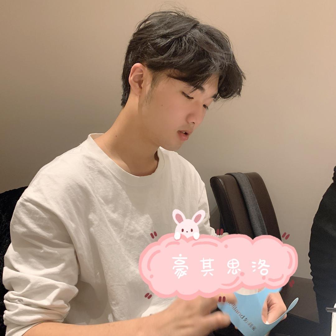 豪其思洛男装头像
