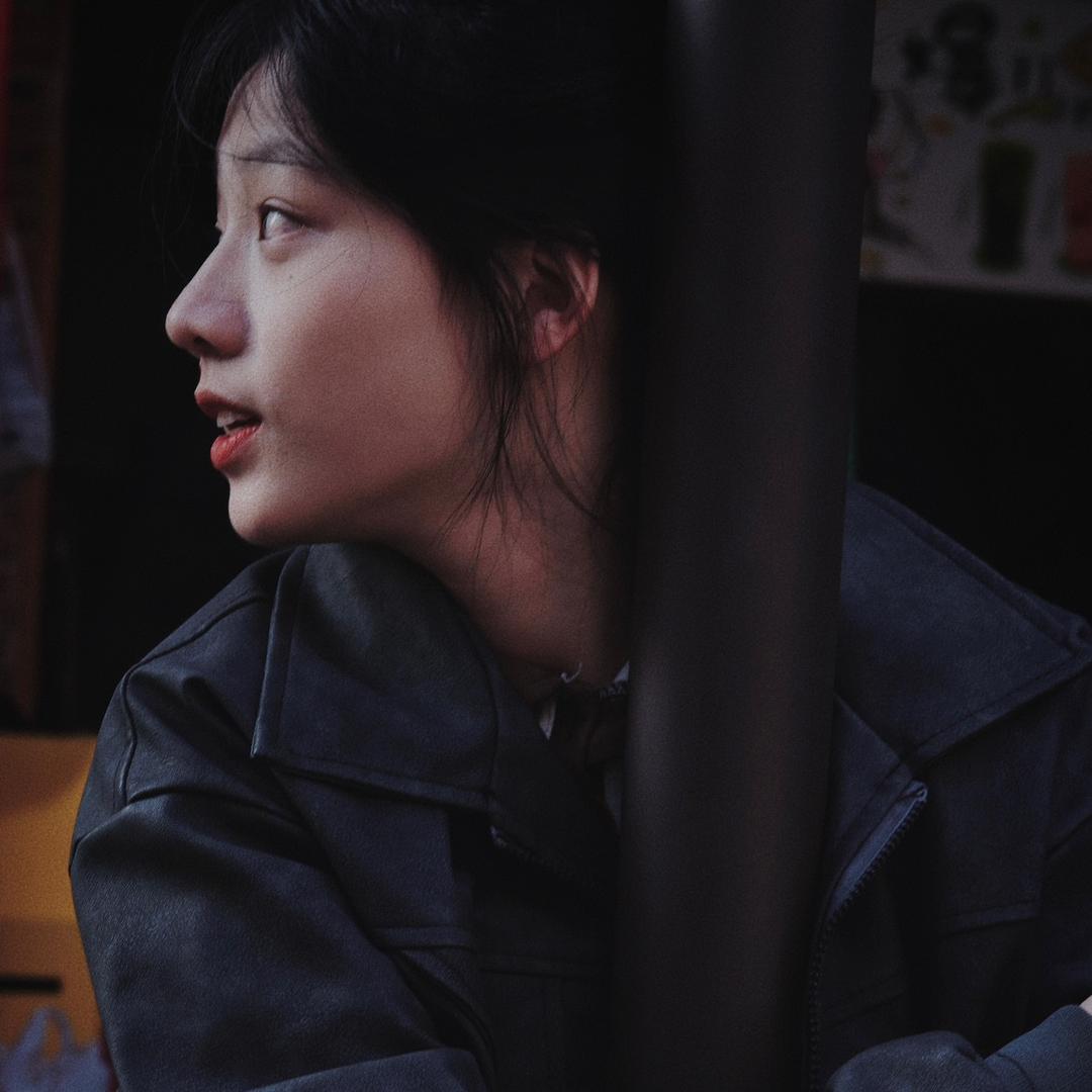 炸毛。