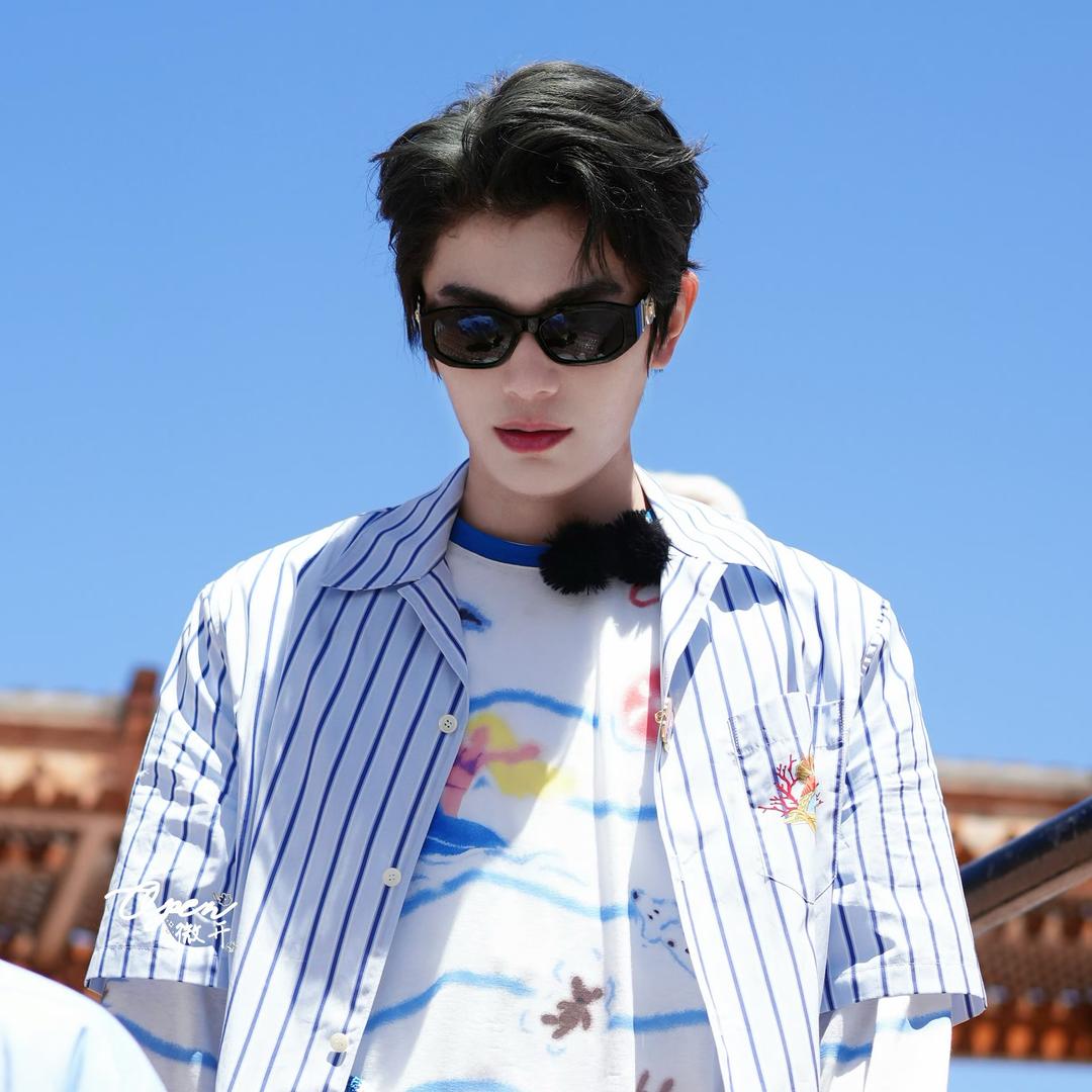 肉桂海棠Ryan（见过丁禹兮对视饭撒版）