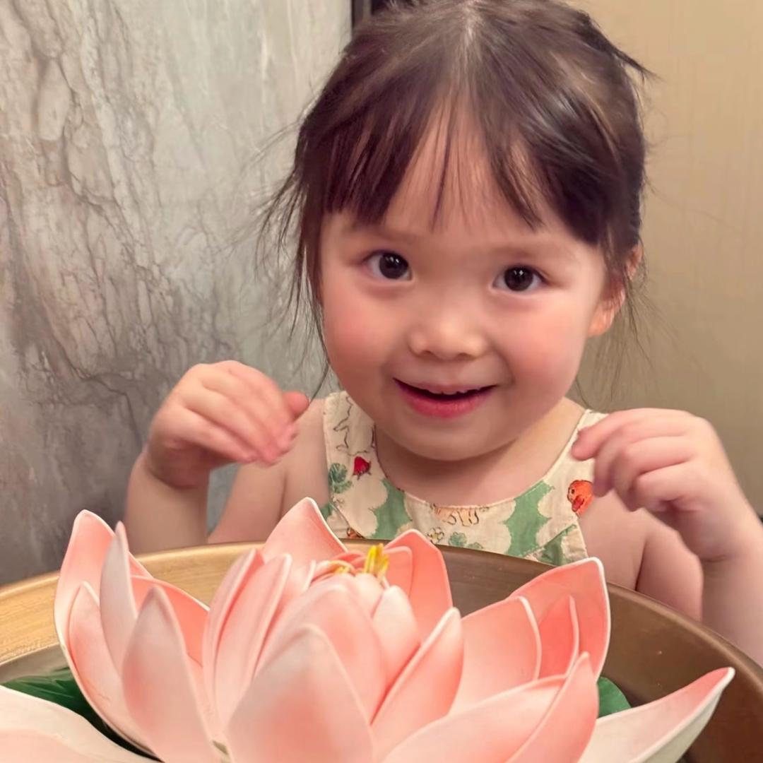 雯子思密达^