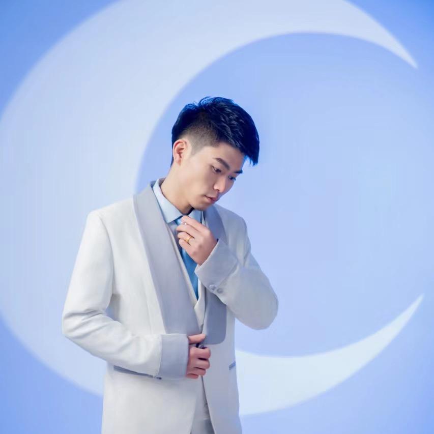 千金小姐钰儿头像