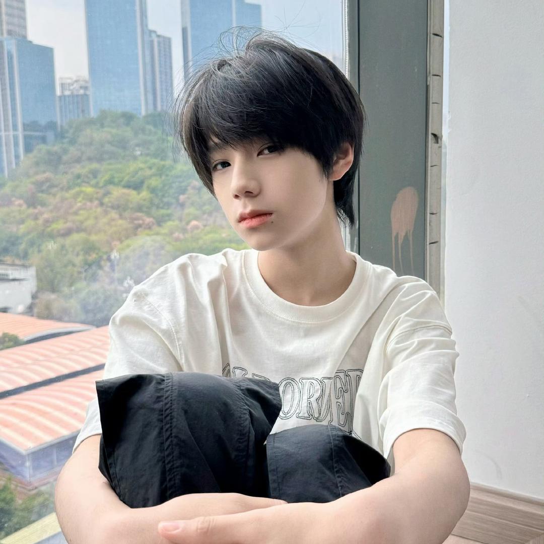 冷脸萌^