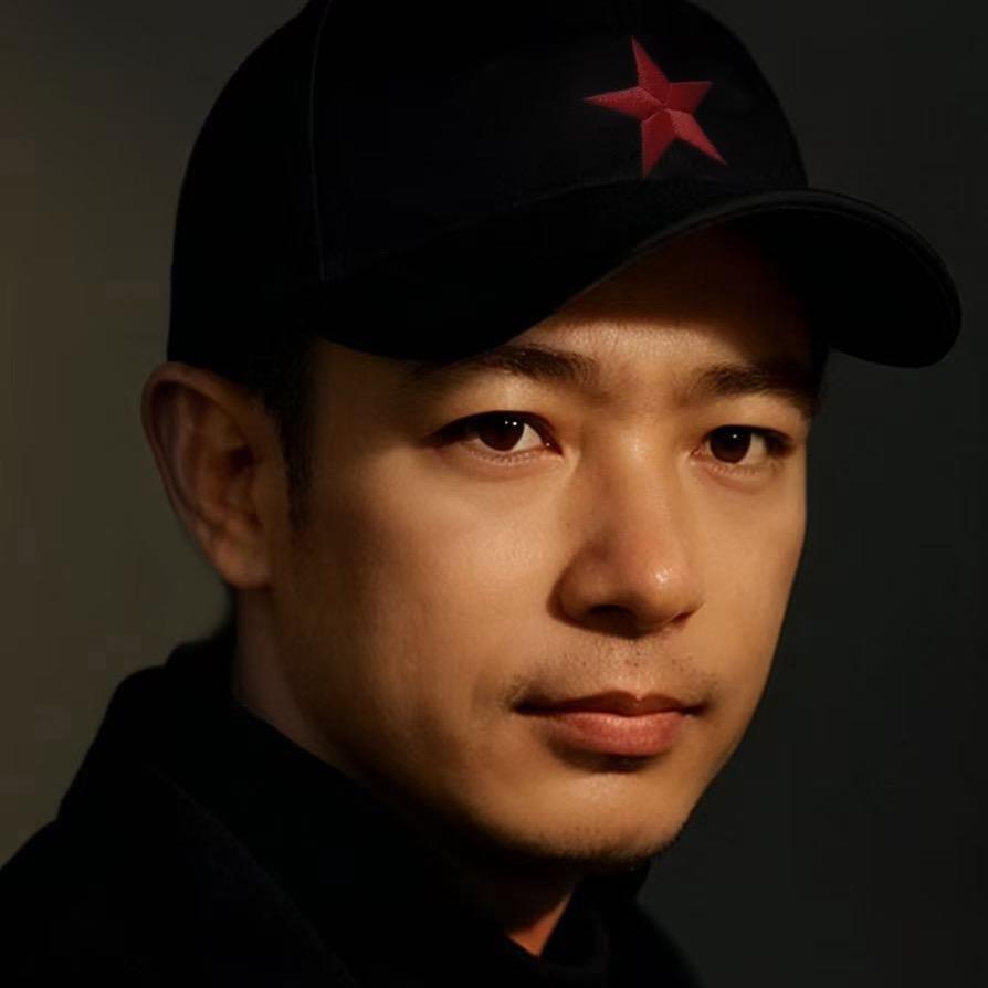 贝 利