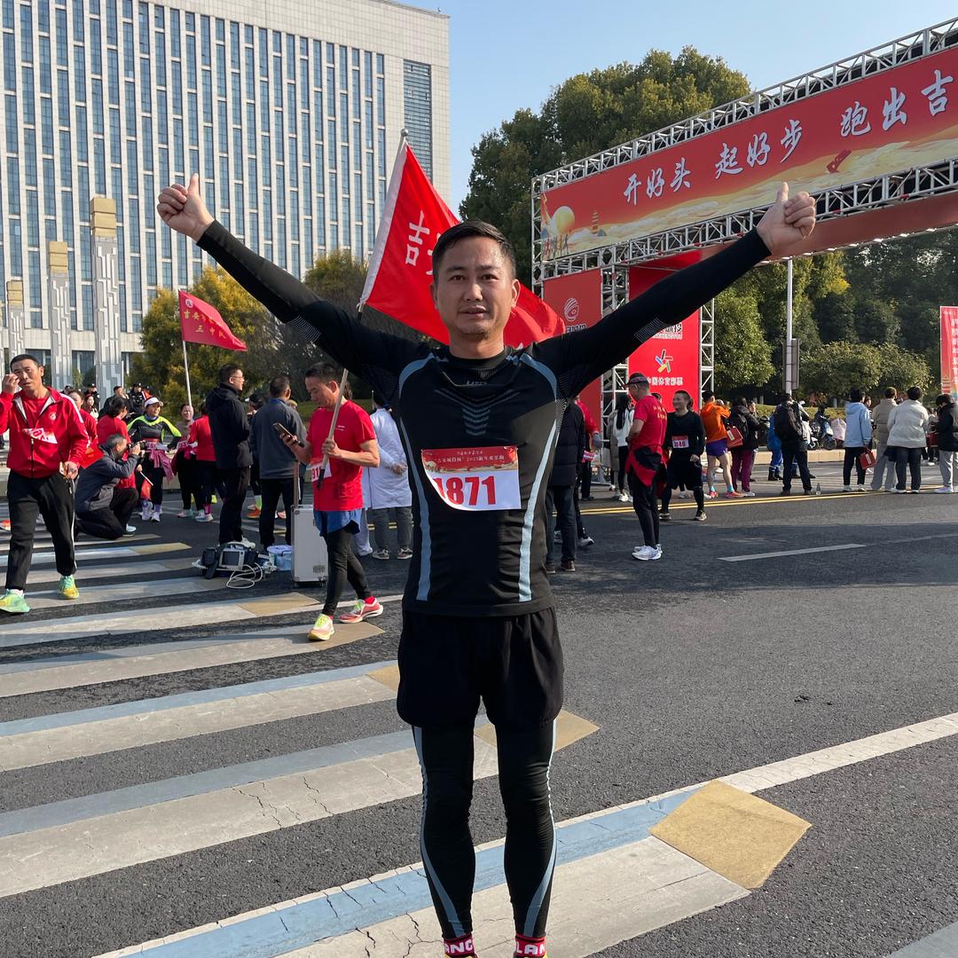 爱跑步🏃的仔仔