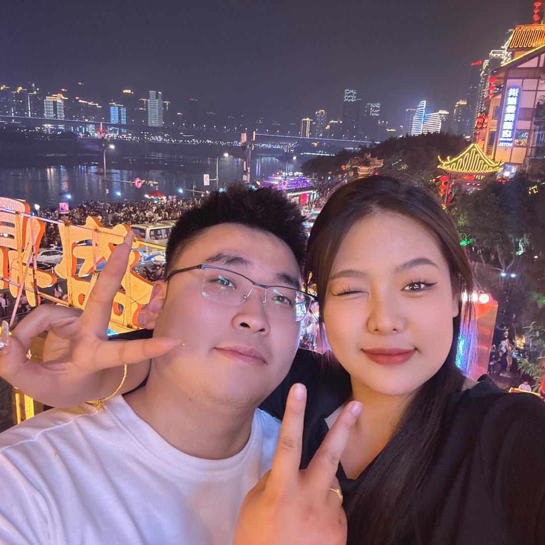 爱交车的小龙