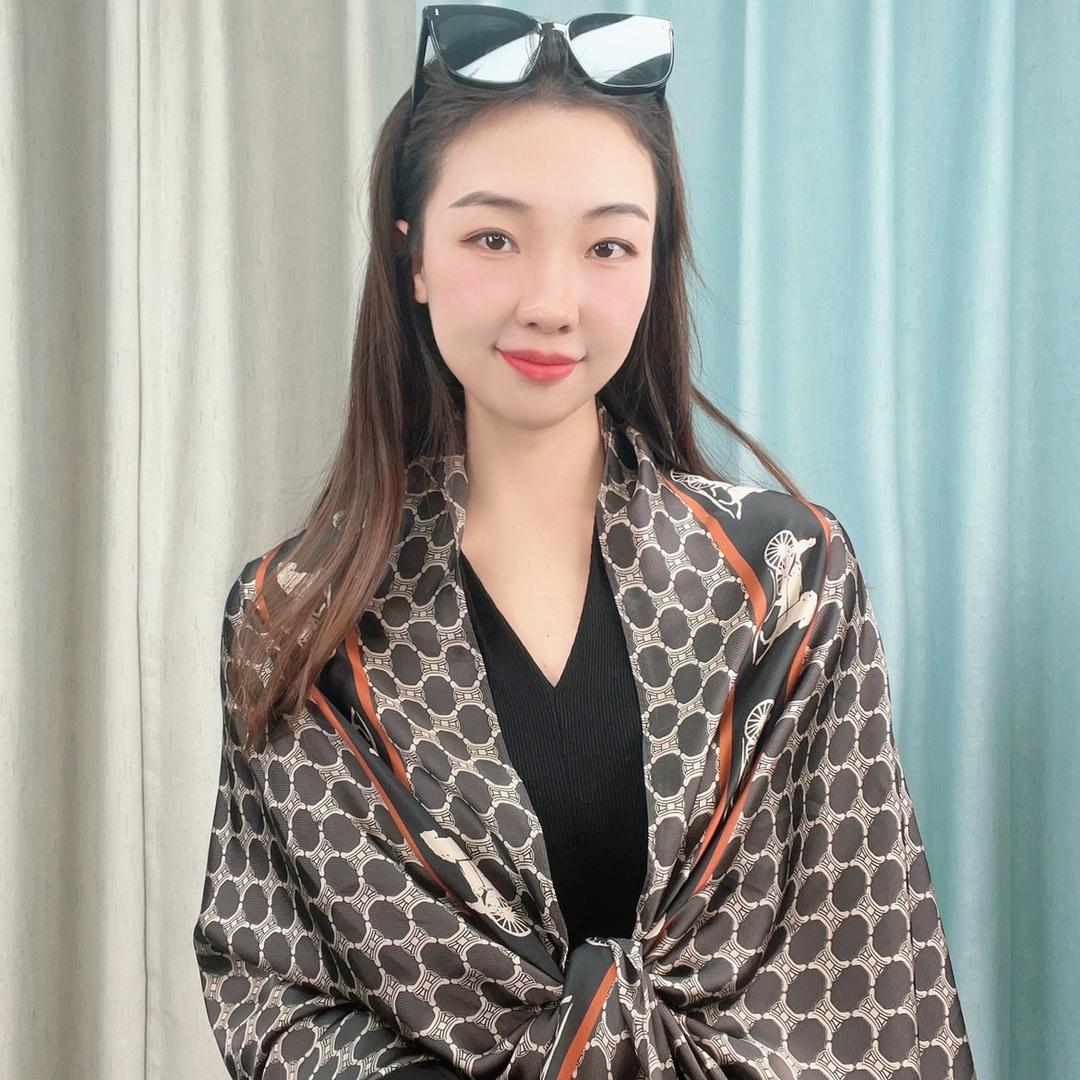 舒洁丝巾