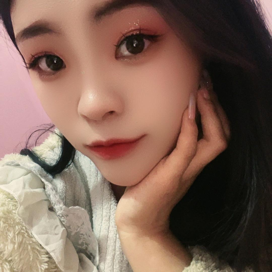 02年的小姐姐