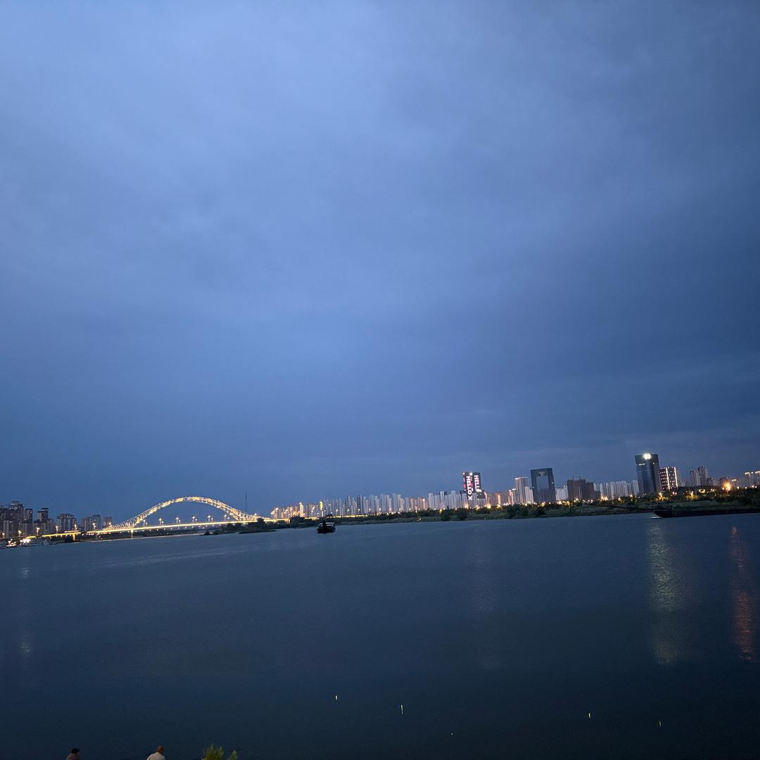 挣点窝囊费