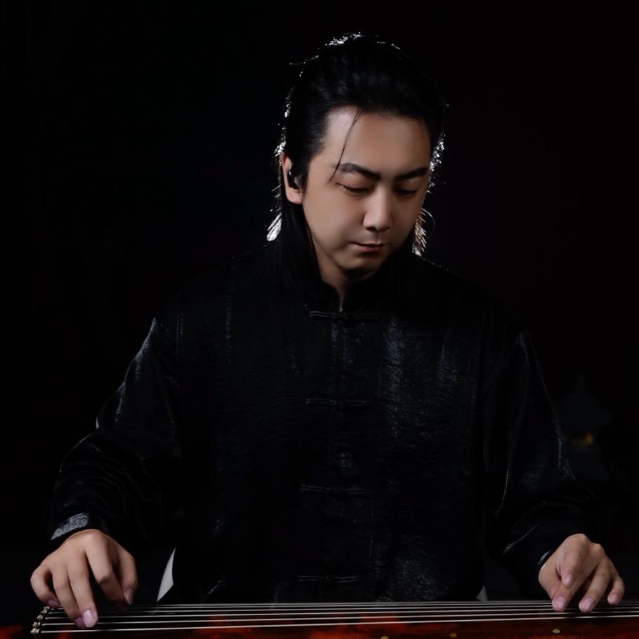 弹古琴的李老师
