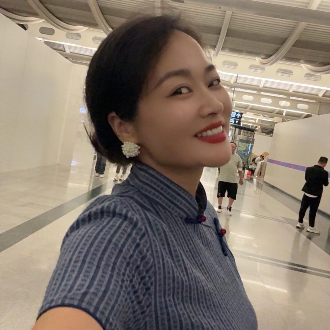 如愿办的黑天鹅小姐姐本人就这一个号