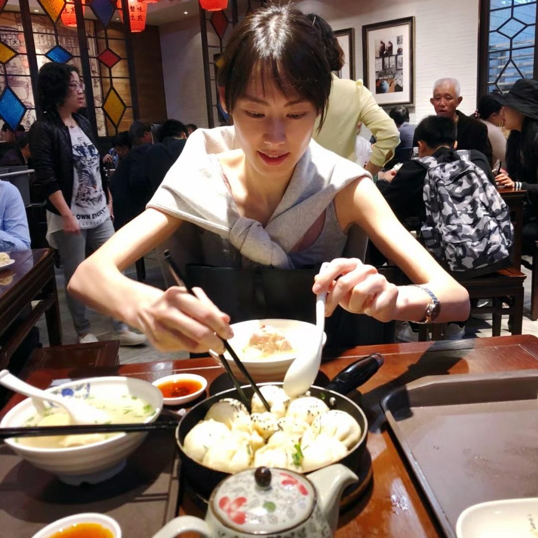 三浦凉介未婚妻（姚晨梁洛施迟早会看到我的