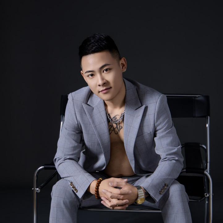 老四爱唱歌🎤