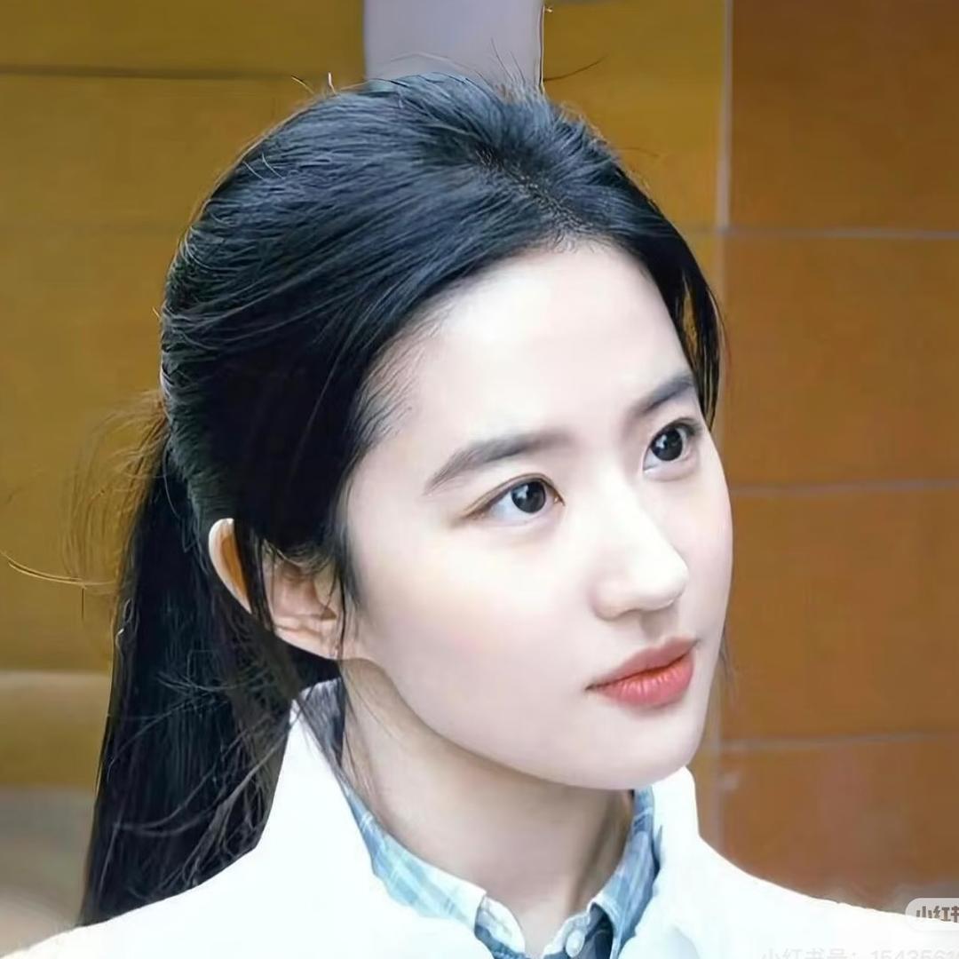 小伍爱吃面