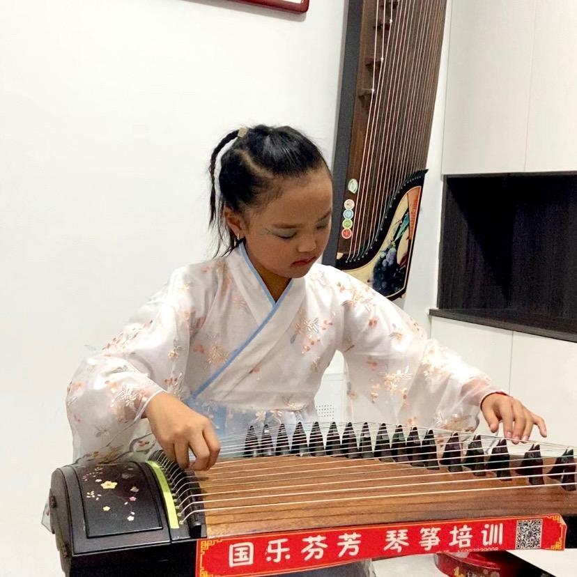 国乐芬芳琴筝