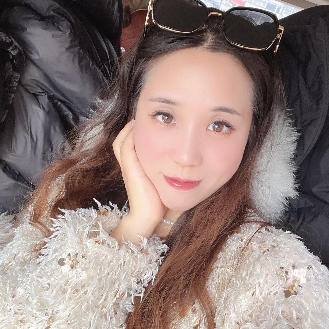 英子