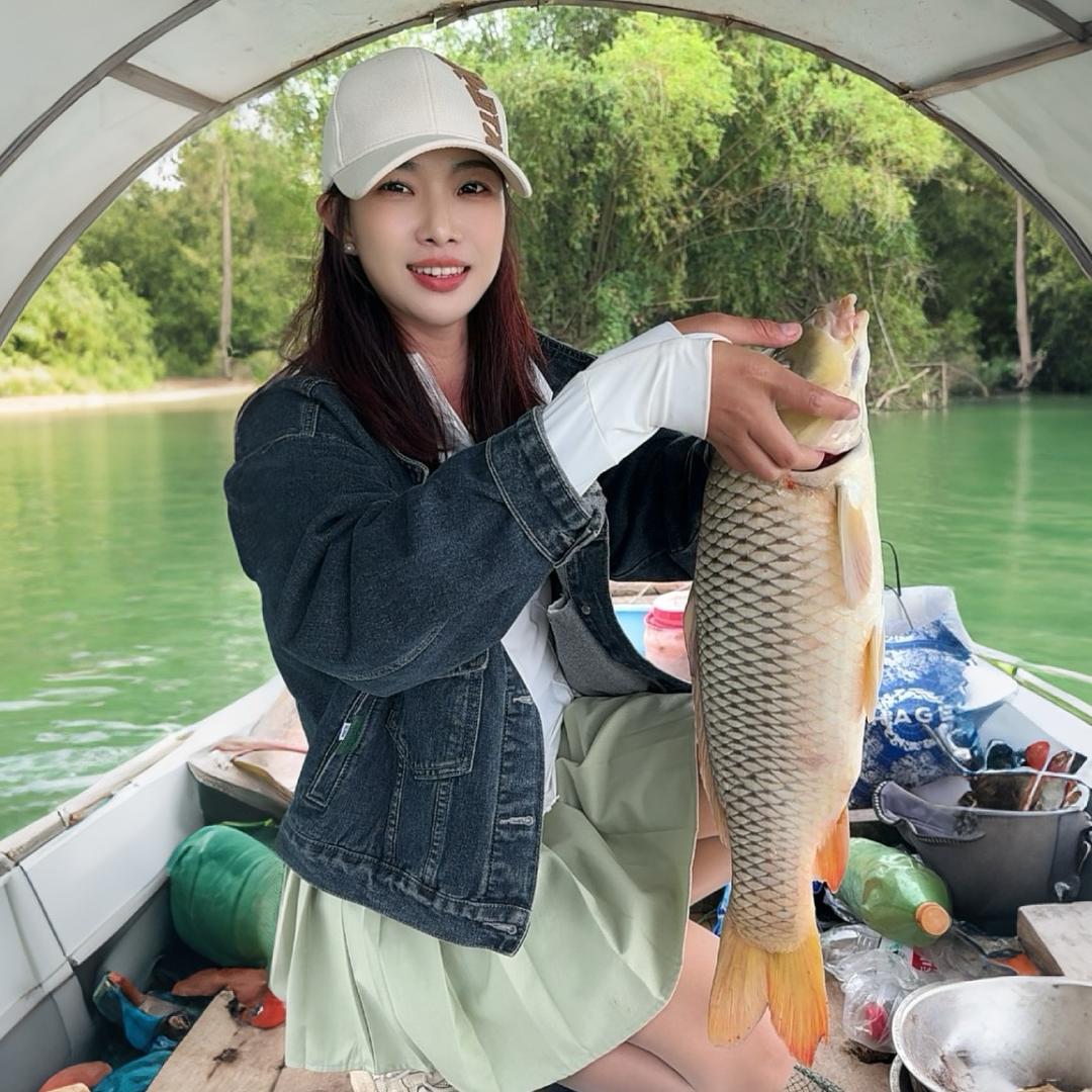 陆小漾爱钓鱼🎣