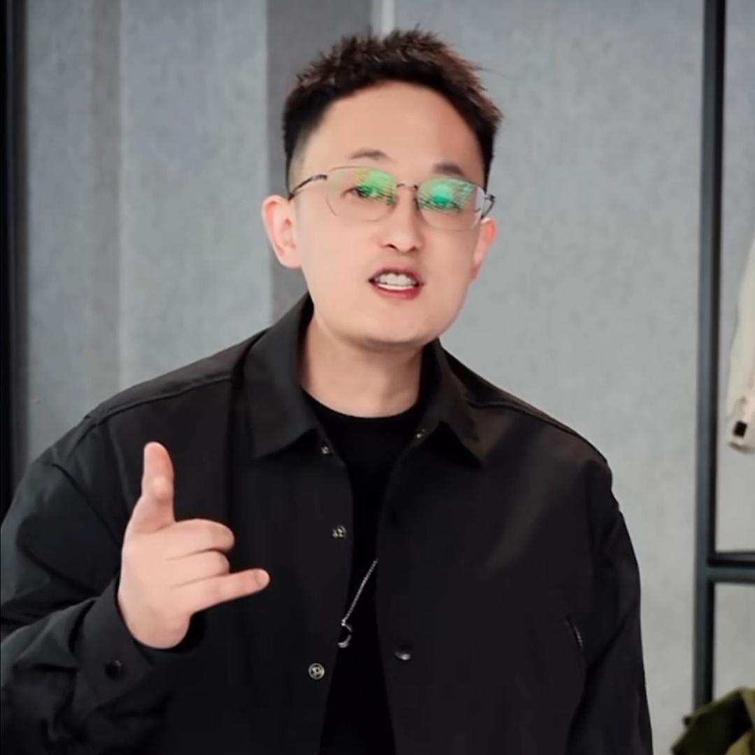 衣柒八穿搭（大明）