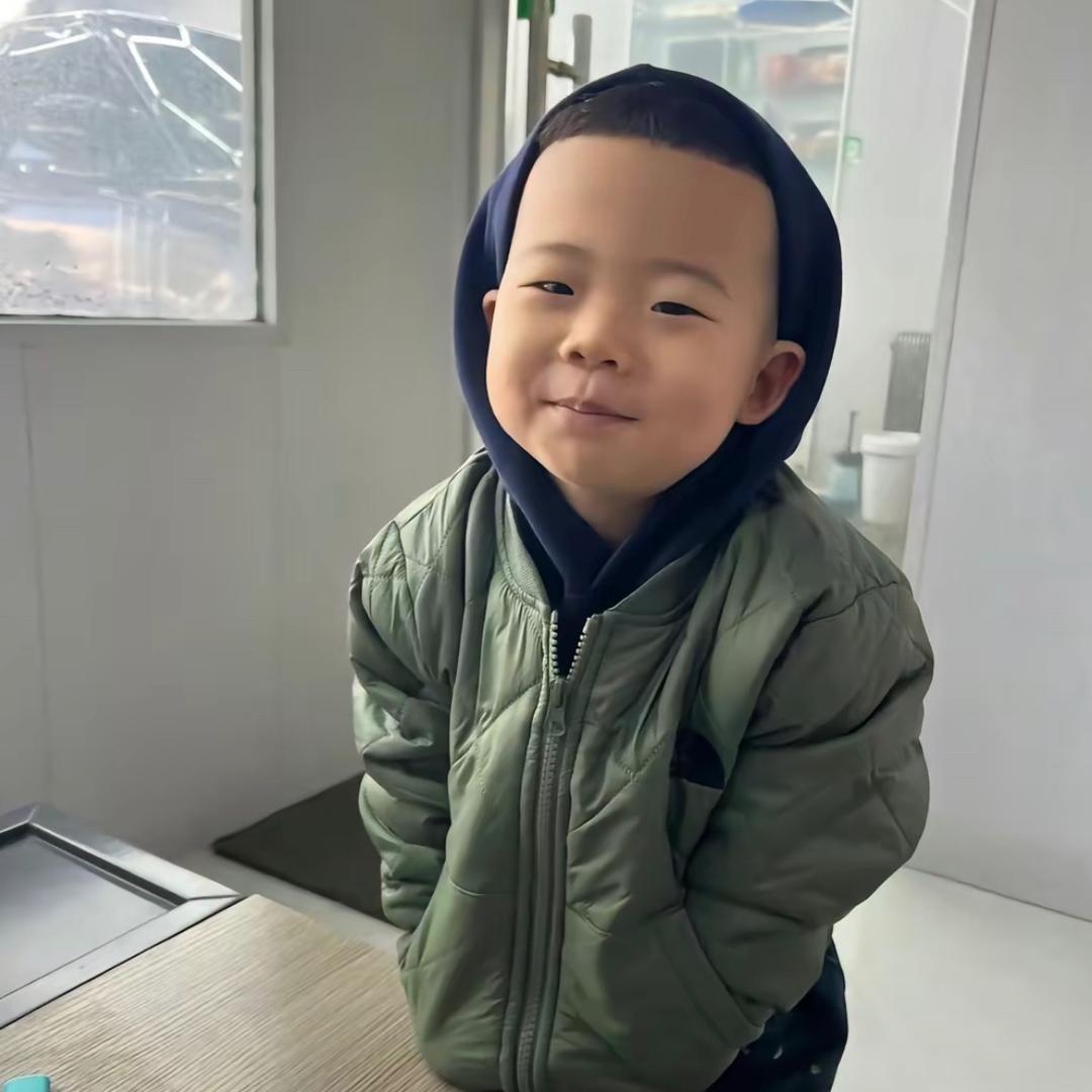 小胖爱搞笑