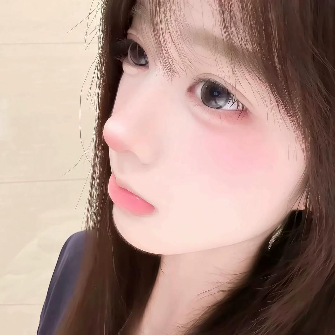 小鱼薄荷.